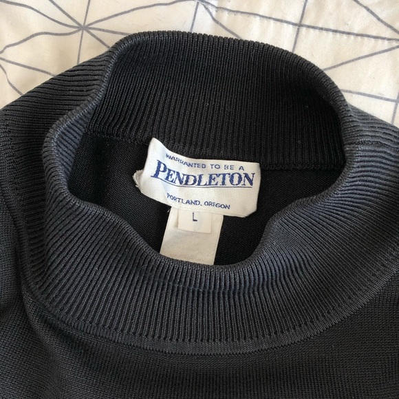 *sold* Black mockneck - Picture 4 of 4